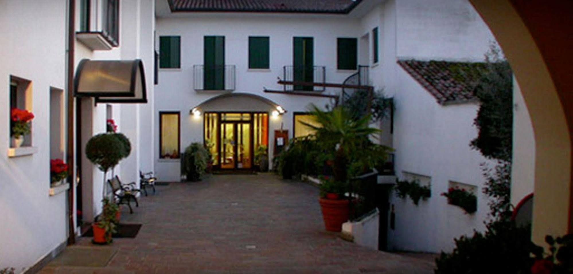 קסטלפרנקו ונטו Albergo Alla Speranza מראה חיצוני תמונה
